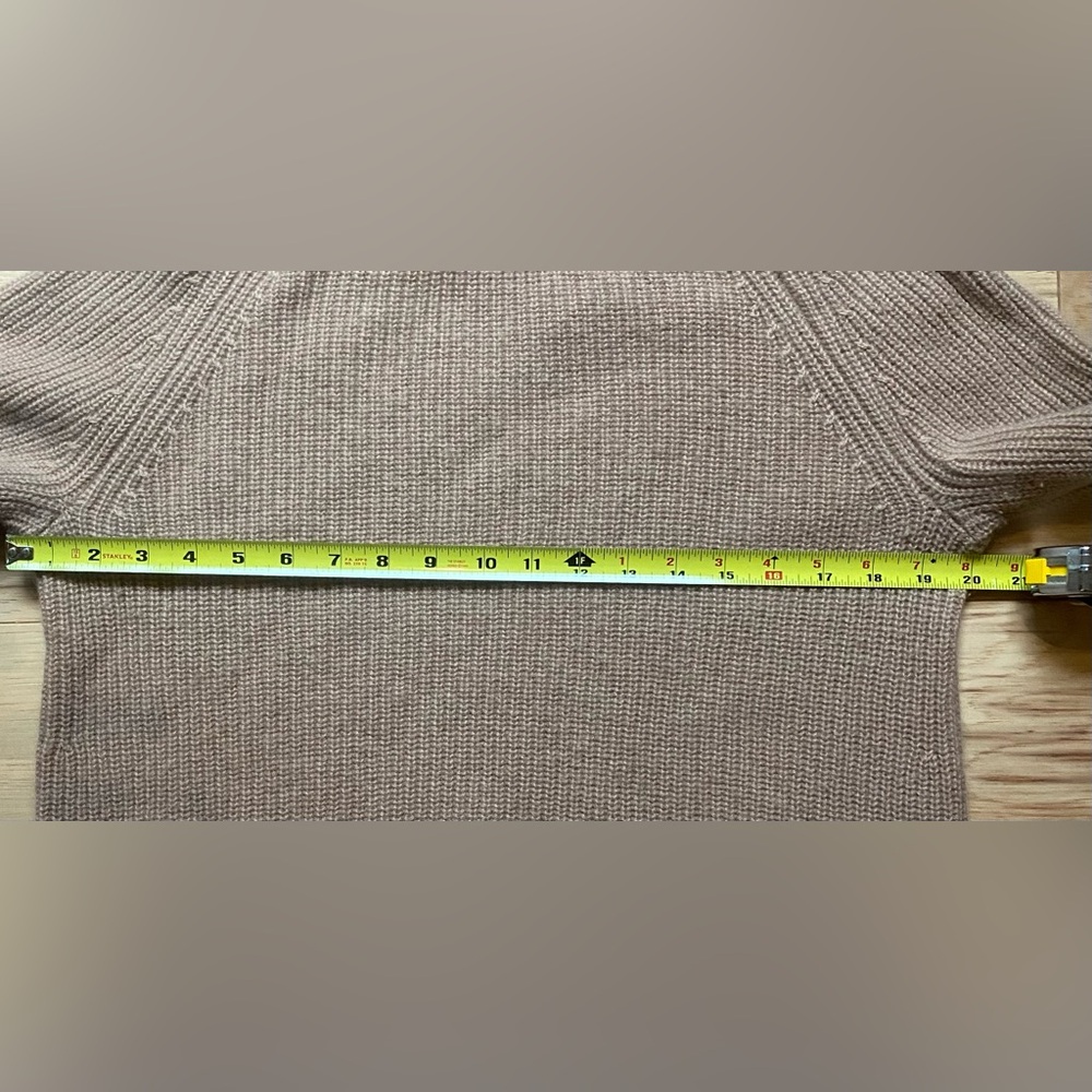 EUC - Quince Women's Cashmere Fisherman Sweater in Camel - Picture 5 of 5